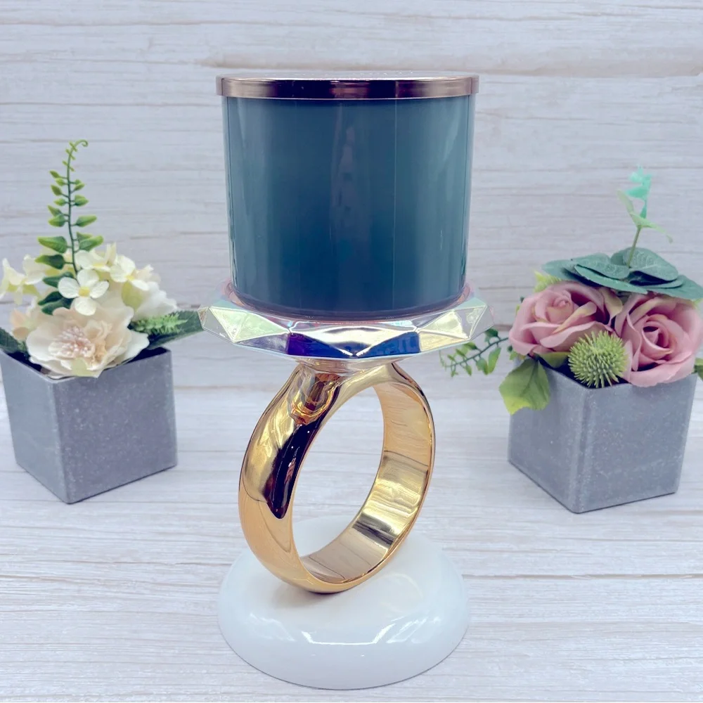 Diamond Ring 3-Wick Pedestal Candle Holder from Bath & Body Works - Picture 2 of 15
